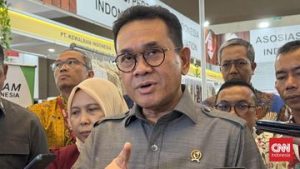 Mendag Akui Harga Minyak Goreng Naik Dipicu Kenaikan Harga Plastik | EQUITYWORLD SEMARANG | Equityworld EWF Medan