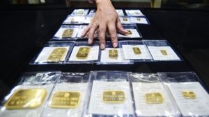 Harga Emas hari Ini 16 Mei 2026: Produk Antam Terjun Bebas di Akhir Pekan | EQUITYWORLD SEMARANG | Equityworld EWF Medan