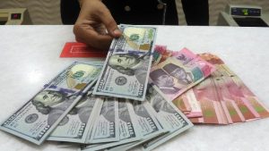 Rupiah Ambruk ke Level Rp 17.600 per dolar AS | Equityworld EWF Medan