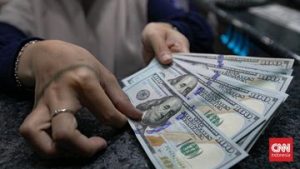 Rupiah Tembus Rp17.600, Masihkah Tepat Investasi Dolar? | EQUITYWORLD SEMARANG | Equityworld EWF Medan