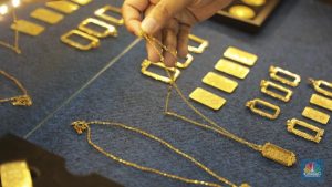 Diobral! Harga Emas Antam Logam Mulia Hari ini Turun Rp 5.000 | Equityworld EWF Medan