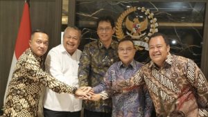Dolar Nyaris Rp18.200, Purbaya: Kita Serahkan Semua ke BI Jaga Rupiah | Equityworld EWF Medan