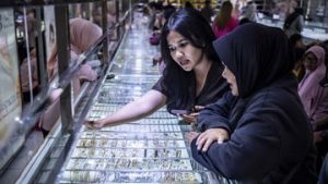 Harga Emas Menanjak, Peluang Investasi atau Sinyal Ketidakpastian? | EQUITYWORLD SEMARANG | Equityworld EWF Medan
