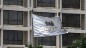 Karyawan Minta Pertimbangkan Dampak Sosial dan Ekonomi Eksekusi Hotel Sultan | EQUITYWORLD SEMARANG | Equityworld EWF Medan