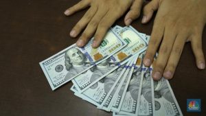 Pasca BI Rate Naik: Asing Serbu RI, Dolar AS Tinggalkan Level Rp18.000 | Equityworld EWF Medan
