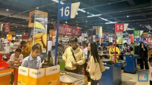 RI Beruntung Punya Ekonomi Solid, Konsumsi Masyarakat Jadi Penyelamat! | Equityworld EWF Medan