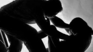 Viral Pria Panjat Atap Rumah Usai Diduga Perkosa Siswi SD di Jaktim, Polisi Langsung Bergerak | EQUITYWORLD SEMARANG | Equityworld EWF Medan
