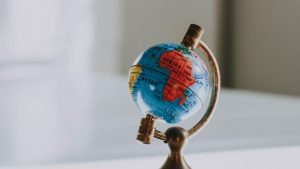 Suku Bunga Dunia Makin Terbelah, China Bertahan-Jepang Naikkan Agresif | Equityworld EWF Medan
