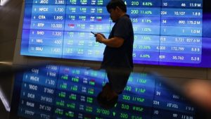 IHSG Dibuka Menguat Berpotensi Lanjutkan Kenaikan Ikuti Penguatan Wall Street dan Bursa Asia | EQUITYWORLD SEMARANG | Equityworld EWF Medan