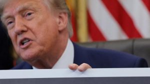 Intip Transaksi Saham Milik Trump: Lepas Meta, Beli Visa dan Mastercard | Equityworld EWF Medan